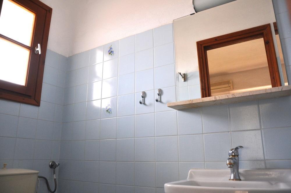 Michalis Apartments Near The Beaches With Sea View Parikia  Exterior photo
